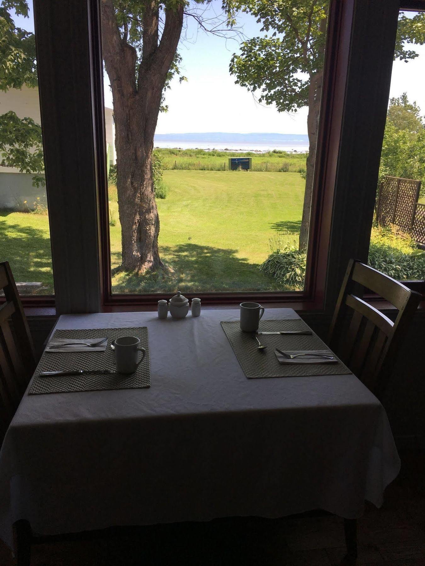 Auberge La Courtepointe 프티트-리비에르-생-프랑수아 외부 사진